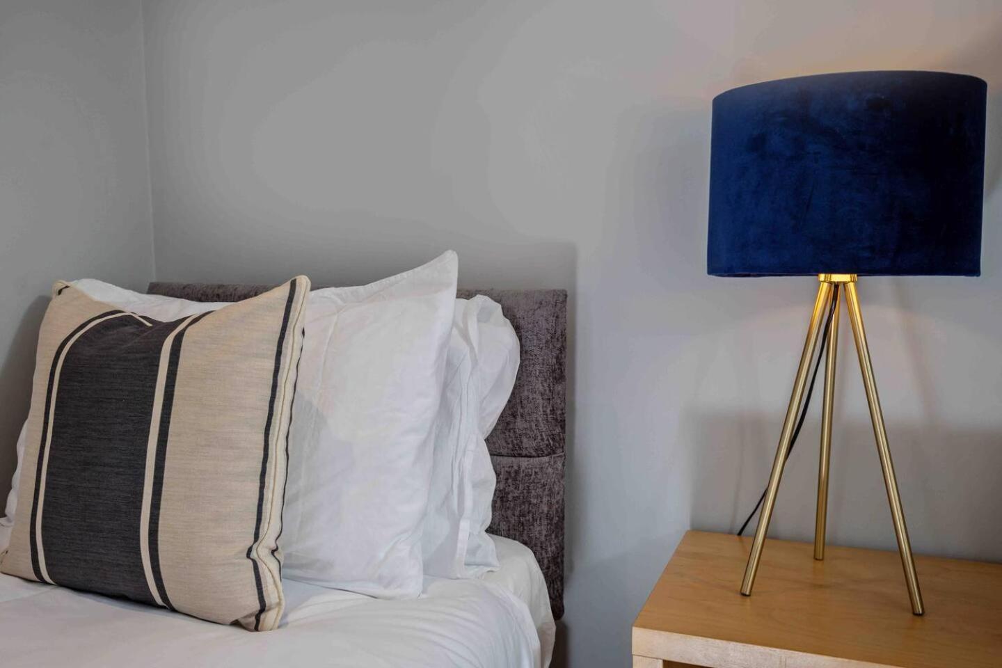 Stylish & Spacious 3 Bed Apartment With Parking Sheffield Exterior photo